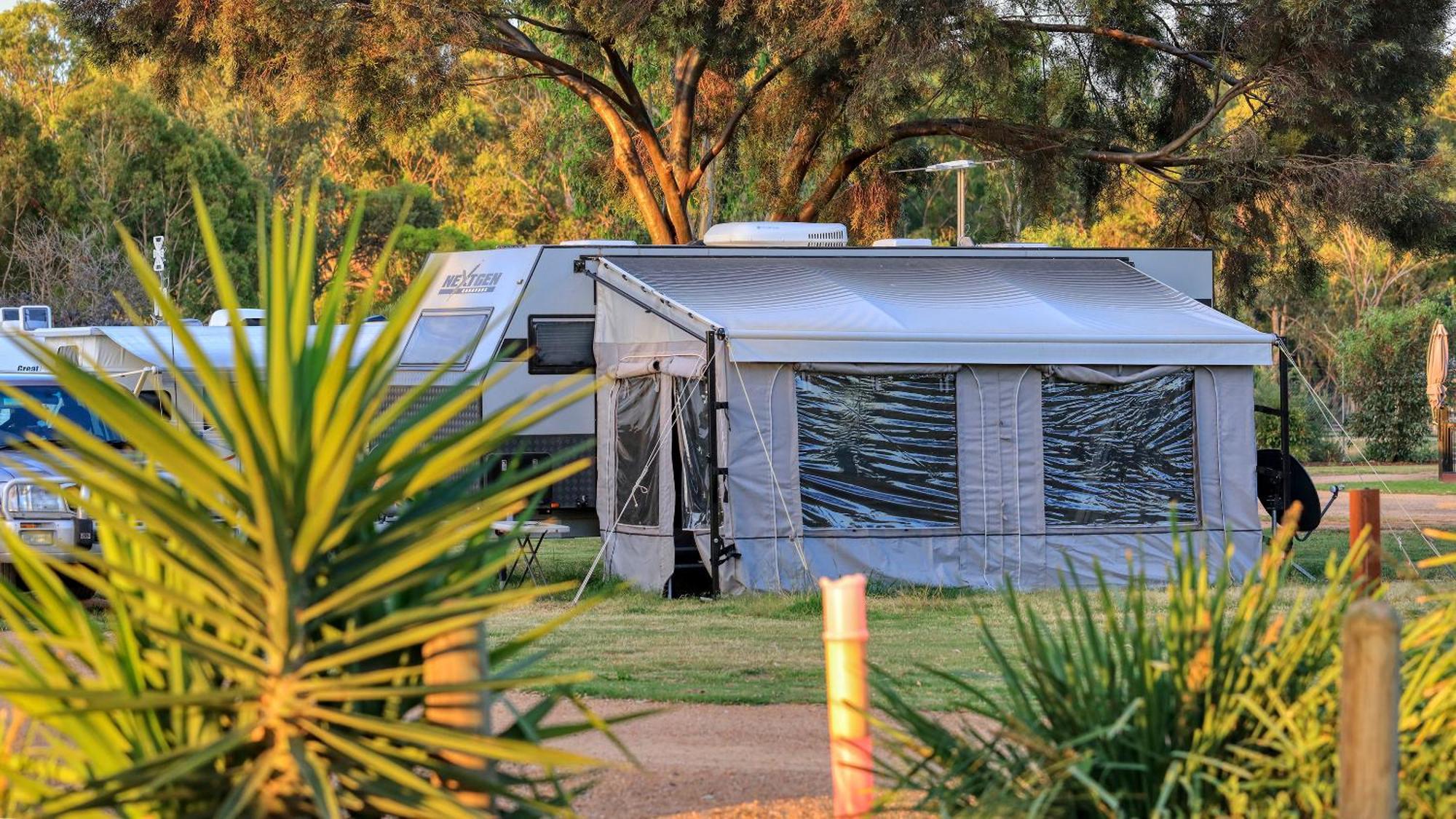 Yarrawonga Riverlands Tourist Park Buitenkant foto