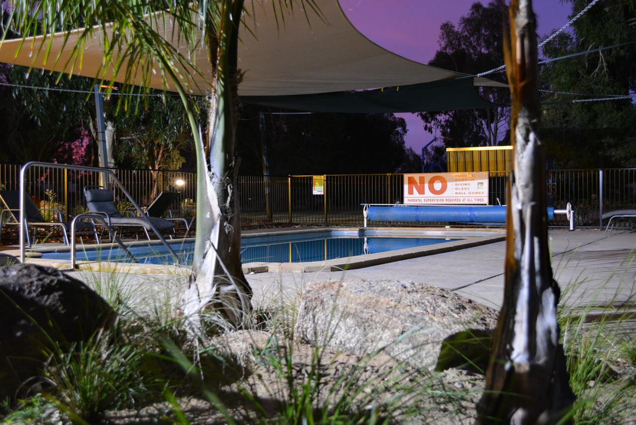Yarrawonga Riverlands Tourist Park Buitenkant foto